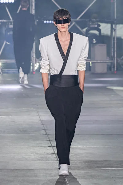 Look 101